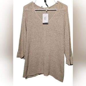 Ee:some Women's V-Neck Sweater in Beige NWT Size M/L 28 PTP